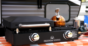 Freedom Stoves T5 Griddle, 26,000 BTU, 22" Enameled Cast Iron with Side Burner *Open Box*