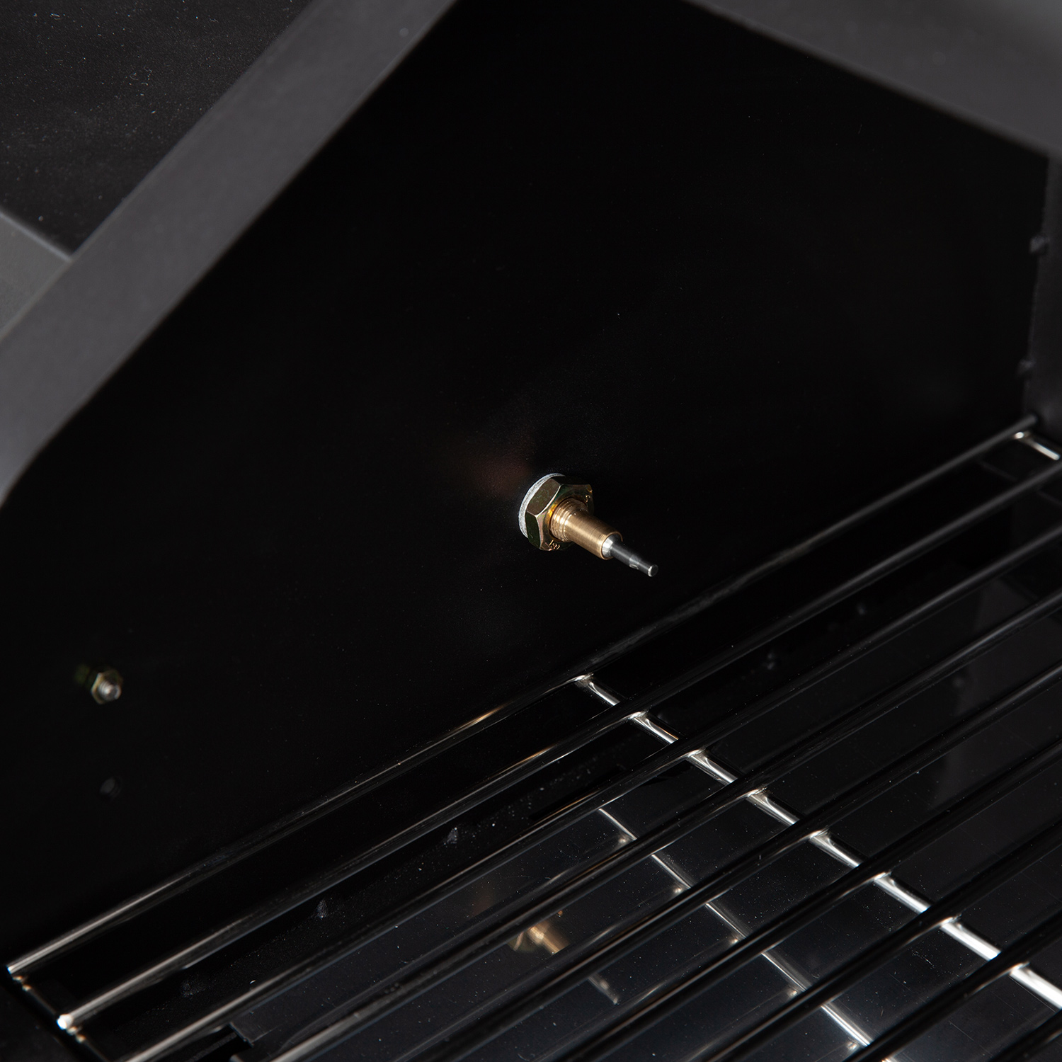 GMG Trek WiFi Portable Grill & Smoker *Scratch-n-Dent Sale* - Image 5
